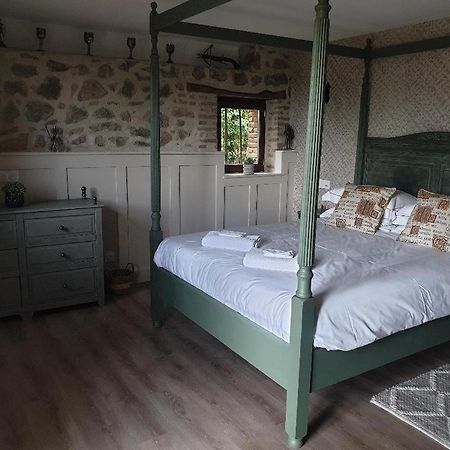 Bed and Breakfast La Maison Ronde Saint-Quentin-sur-Charente Zewnętrze zdjęcie