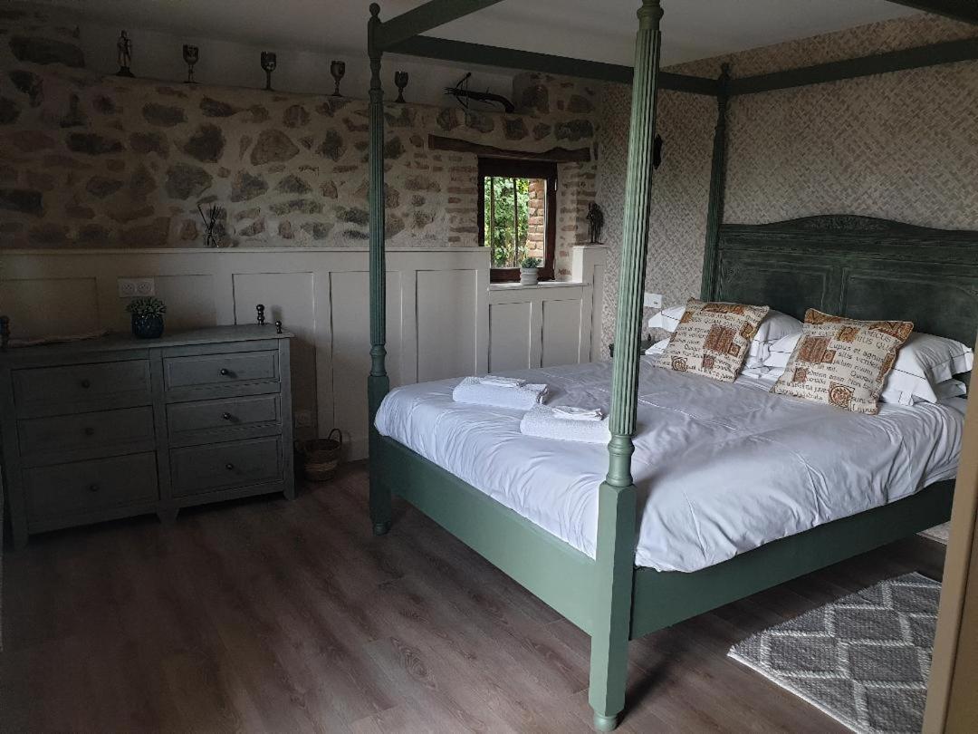 Bed and Breakfast La Maison Ronde Saint-Quentin-sur-Charente Zewnętrze zdjęcie